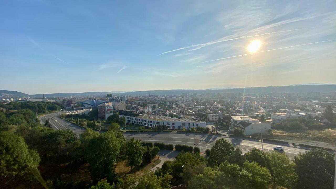 Monte Amnis Kosice Apartment Ngoại thất bức ảnh